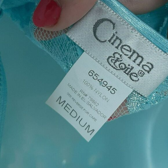 Cinema Etoile Vintage Lace Chemise and G String Set sz M - Picture 7 of 7